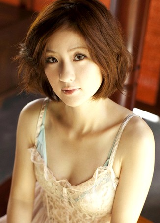 Haomi Yotsumoto 四元奈生美